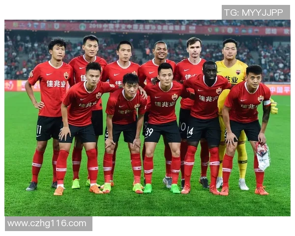 深圳足球队在精英赛中的强劲表现与未来展望分析